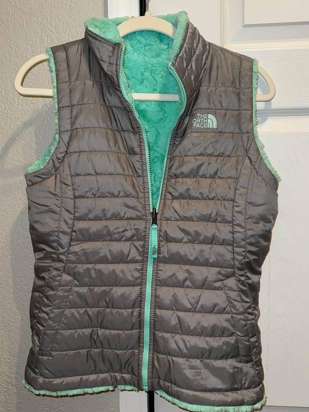 The North Face Girls' Gray Vest with Mint Sherpa Lining